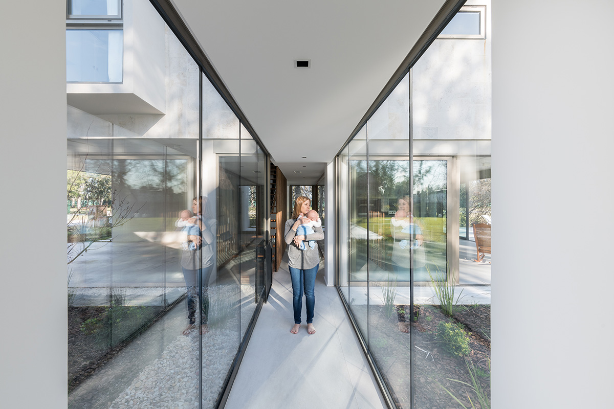 Estudio Ademas Arquitectura - AD+ - Casa CM - pasillo
