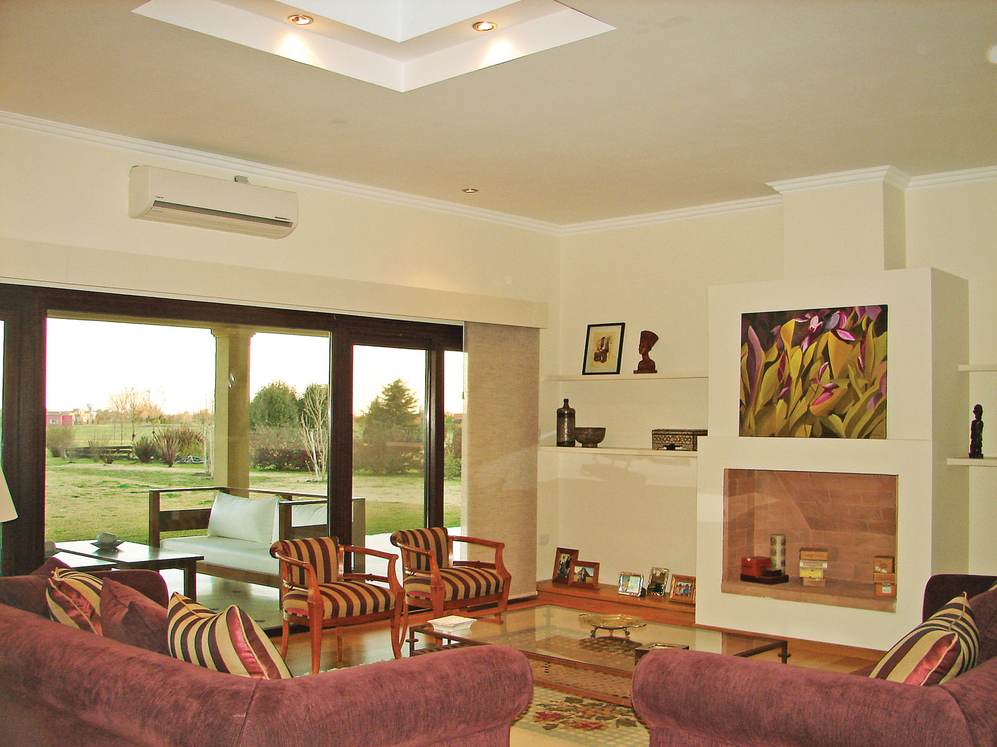 Arquinova Casas y Estudio Tomás y Fredi Llosa