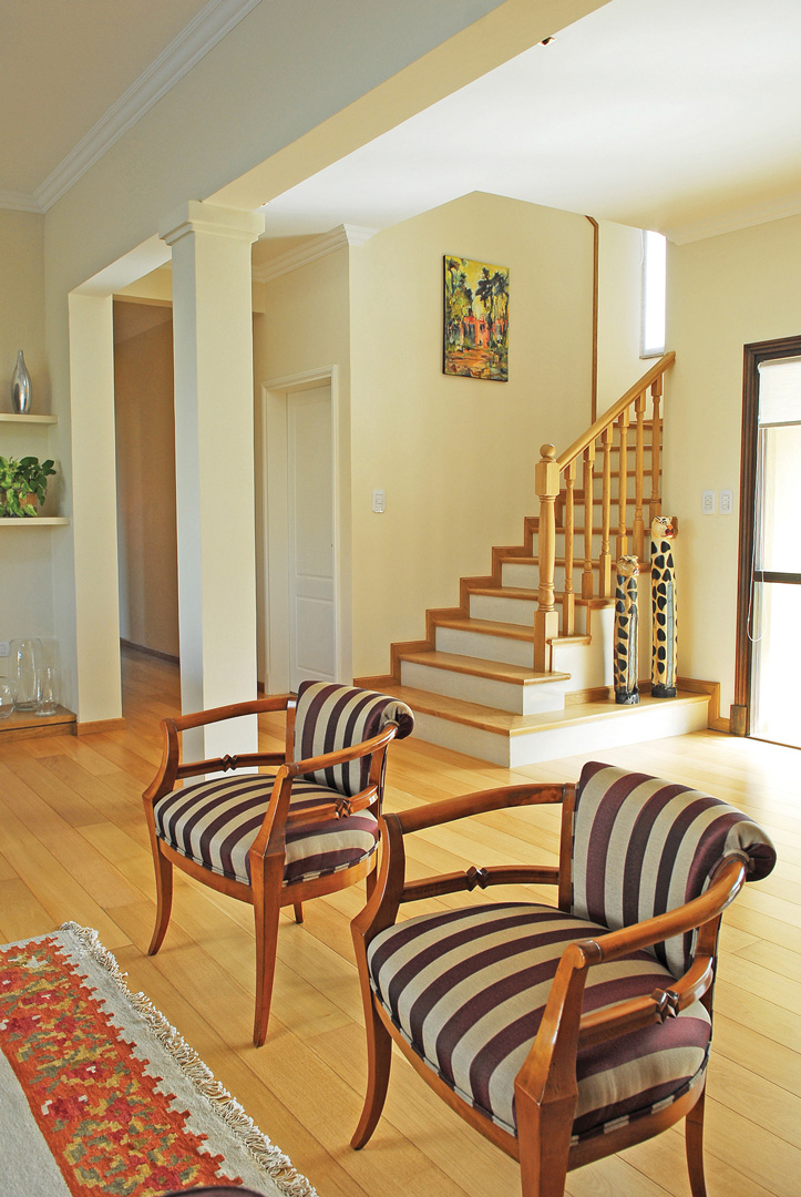 Arquinova Casas y Estudio Tomás y Fredi Llosa