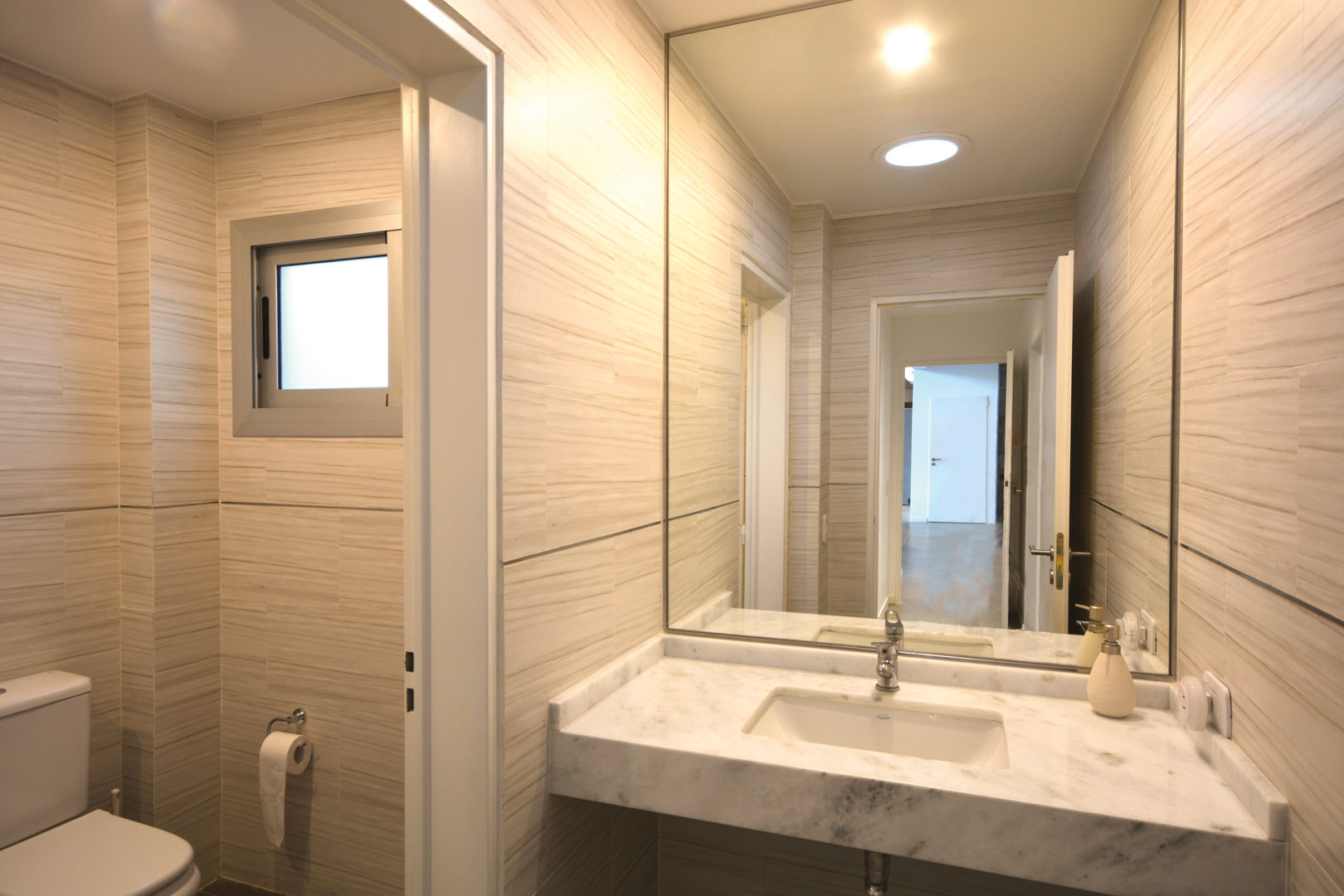 Arquinova Casas y Estudio Tomás y Fredi Llosa