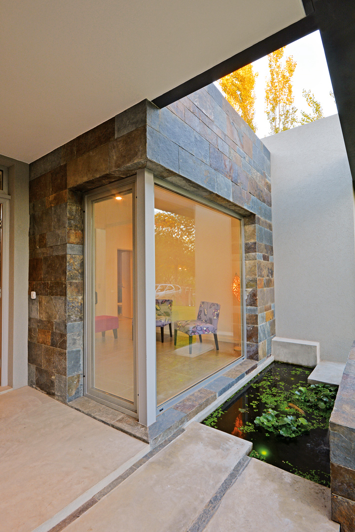 Arquinova Casas y Estudio Tomás y Fredi Llosa