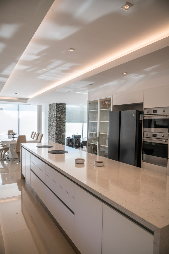 Vaccarezza, Tenesini & Angelone Arquitectos