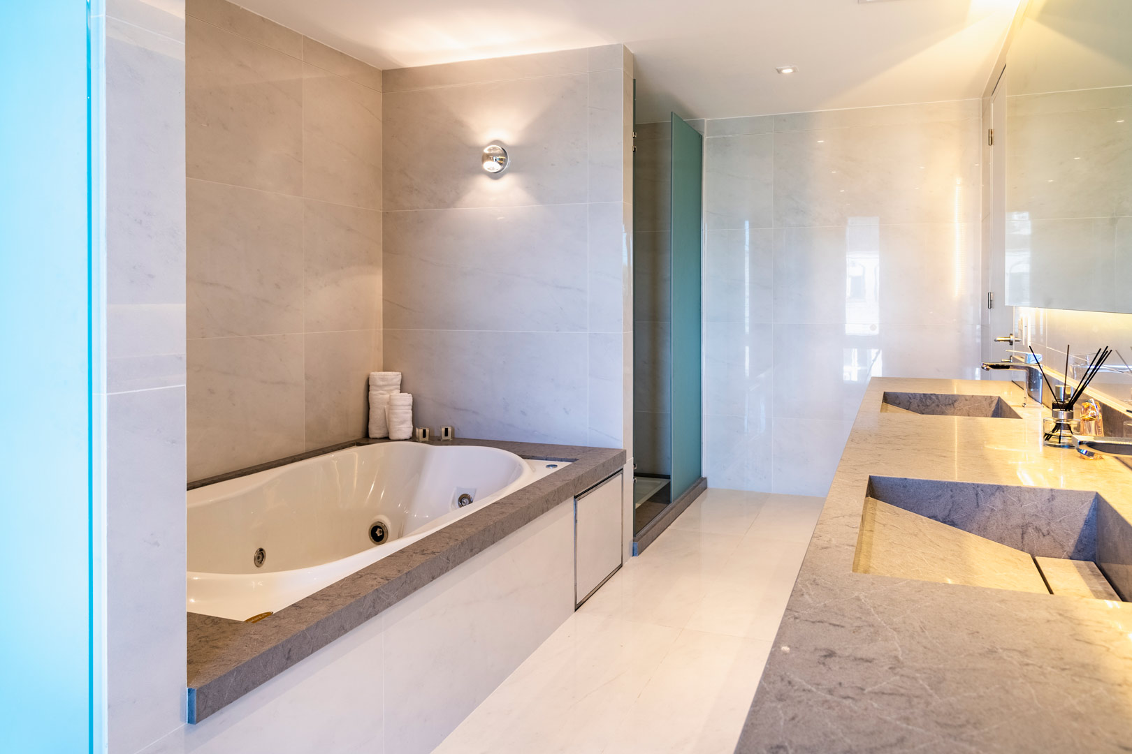 Vaccarezza, Tenesini & Angelone Arquitectos