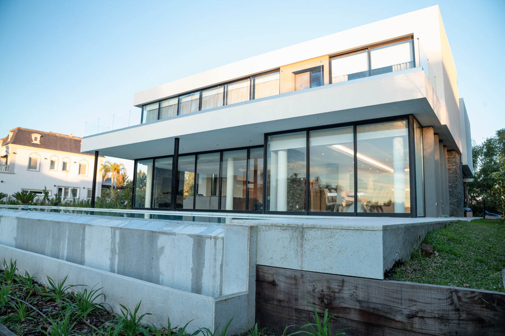 Vaccarezza, Tenesini & Angelone Arquitectos