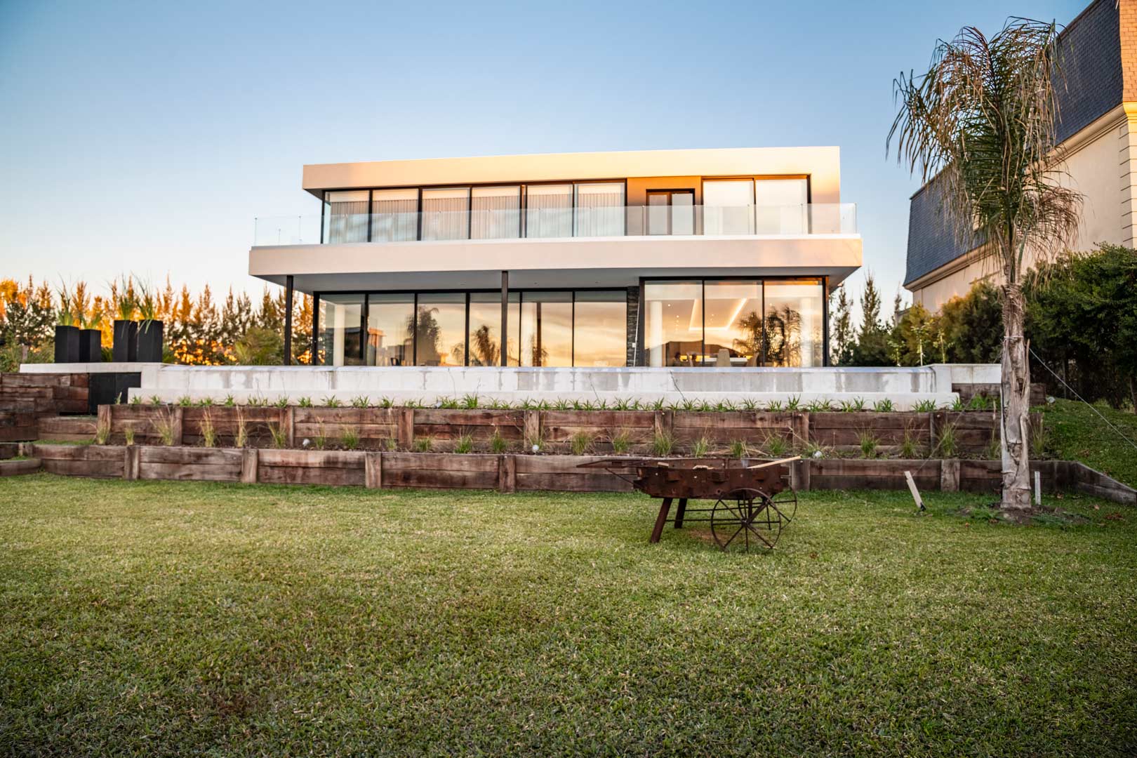 Vaccarezza, Tenesini & Angelone Arquitectos