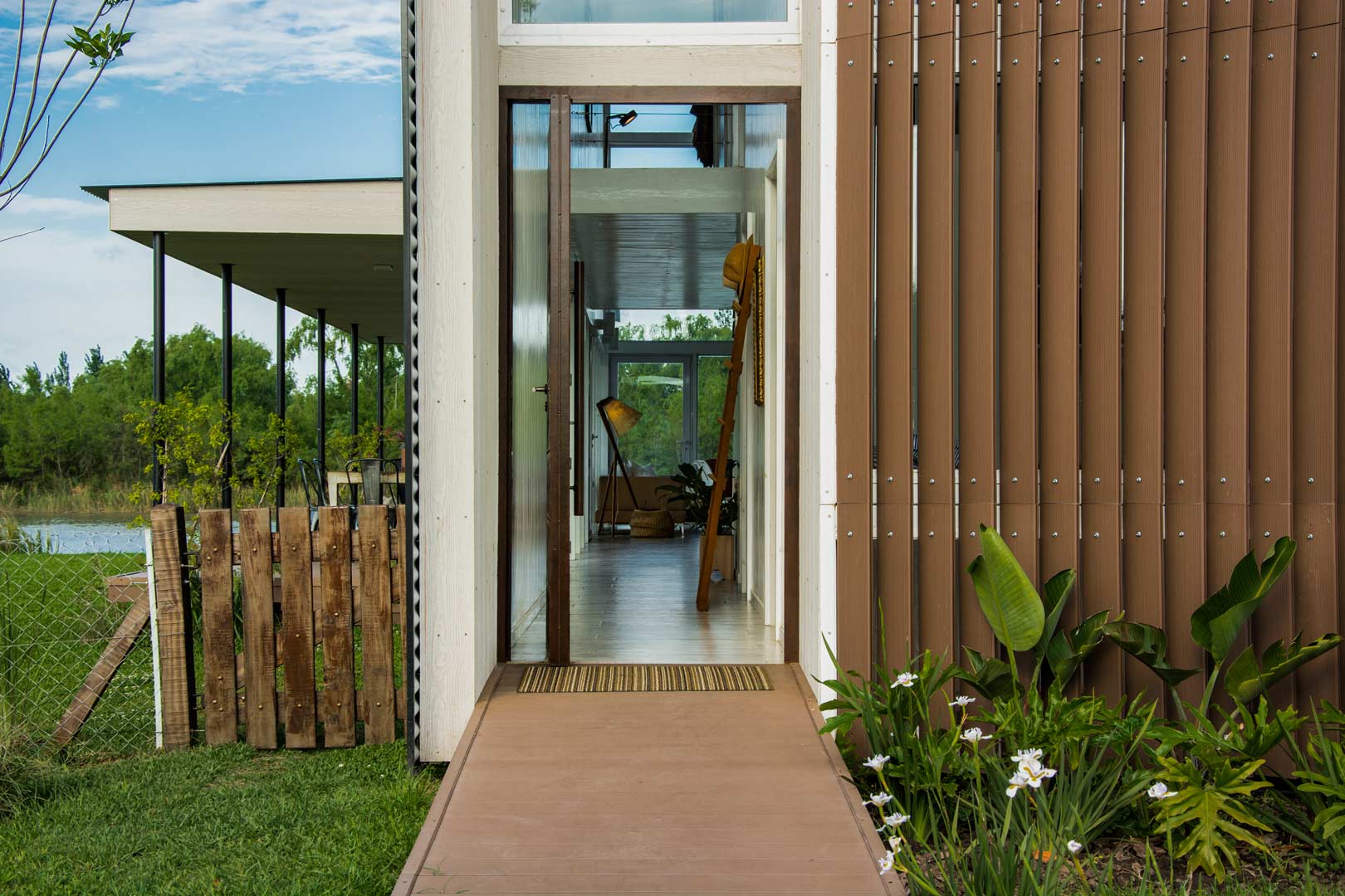 Habitatium - Tomchinsky Arquitectos + Sekhaus