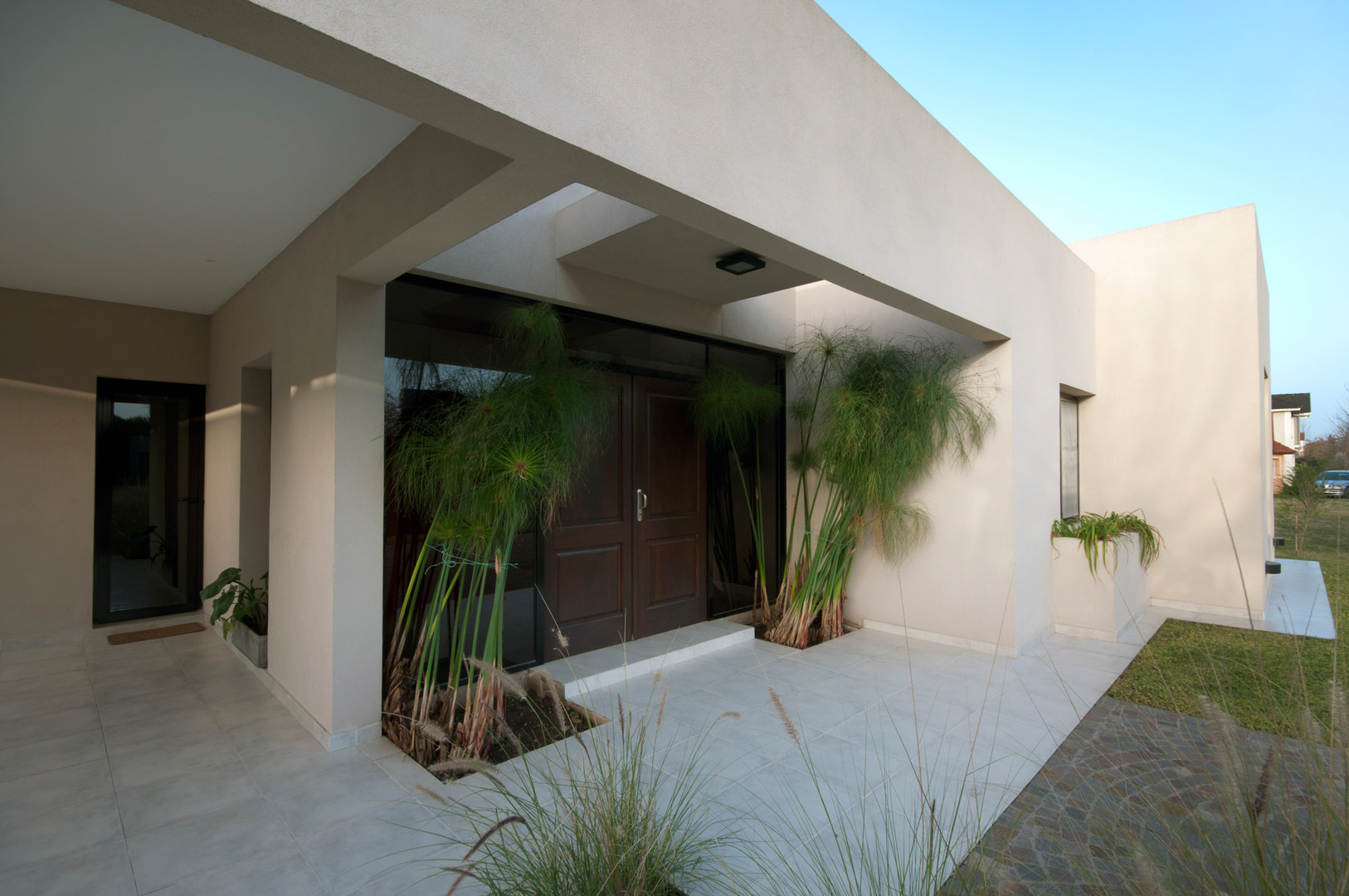 PAVLOFF - REGALINI & Asociados / Estudio de Arquitectura