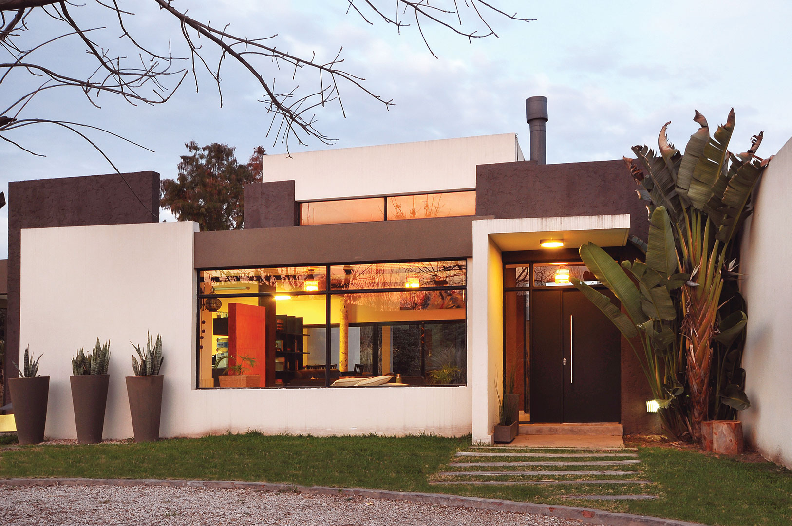 PAVLOFF - REGALINI & Asociados / Estudio de Arquitectura