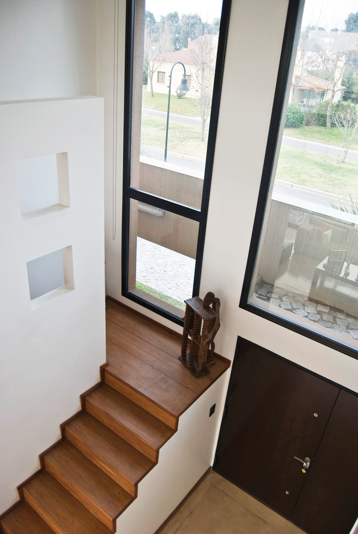 PAVLOFF - REGALINI & Asociados / Estudio de Arquitectura