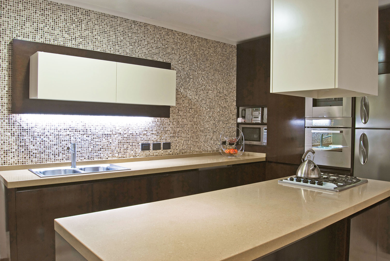 PAVLOFF - REGALINI & Asociados / Estudio de Arquitectura