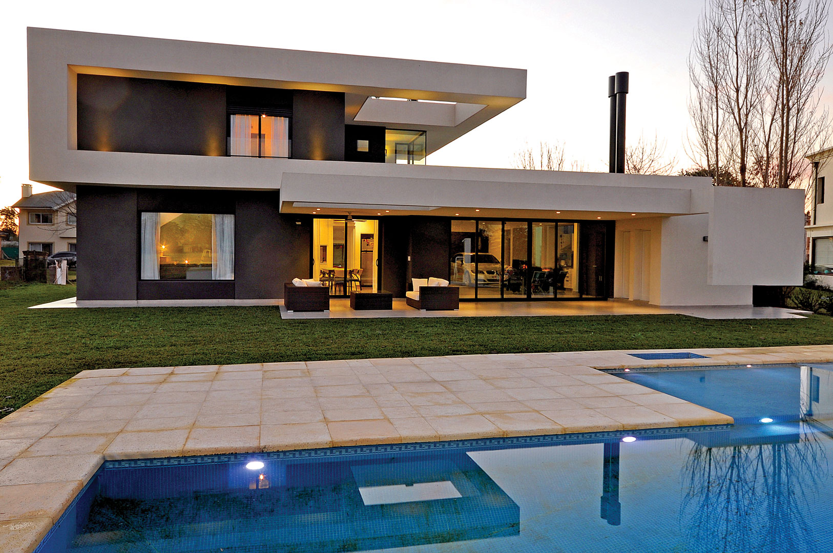 PAVLOFF - REGALINI & Asociados / Estudio de Arquitectura