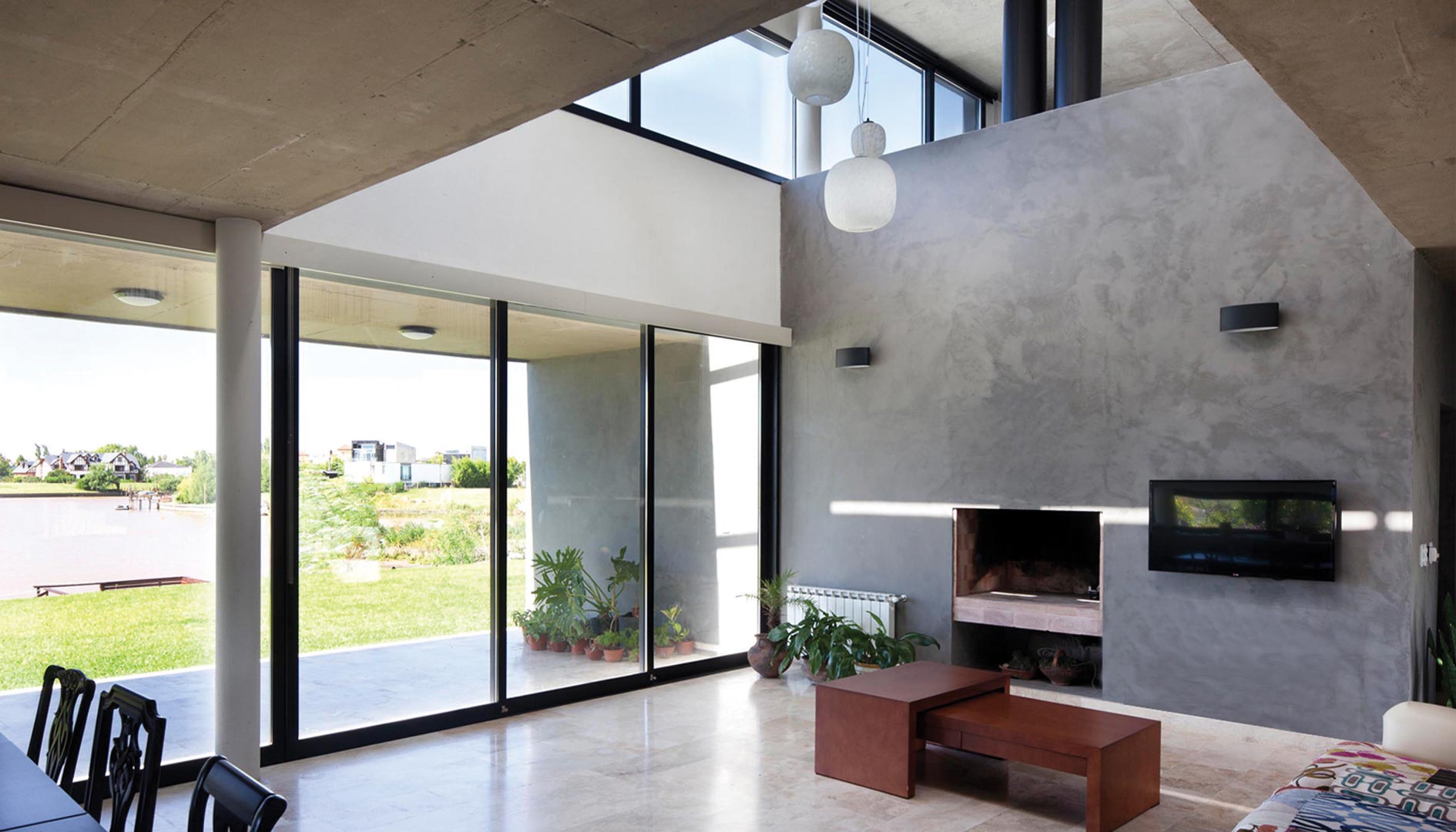 SPEZIALE LINARES Arquitectos