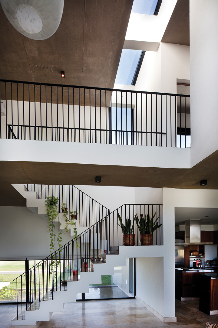 SPEZIALE LINARES Arquitectos